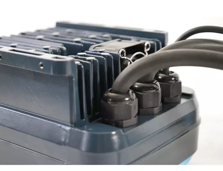 Частотный преобразователь Unipump FCP-2.2M (вход-1ф, выход 1ф/3ф)_3