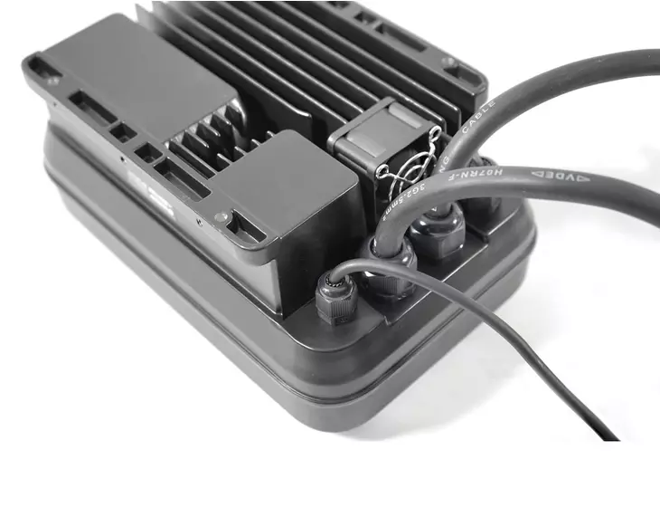 Частотный преобразователь Unipump FCP-2.2S (вход-1ф, выход 1ф/3ф)_2