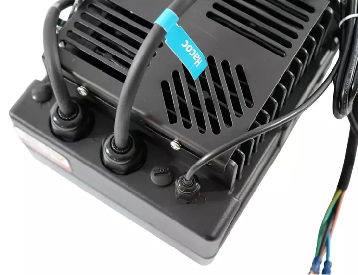 Частотный преобразователь Unipump FCP-7.5MT (трехфазный вход/выход)_4